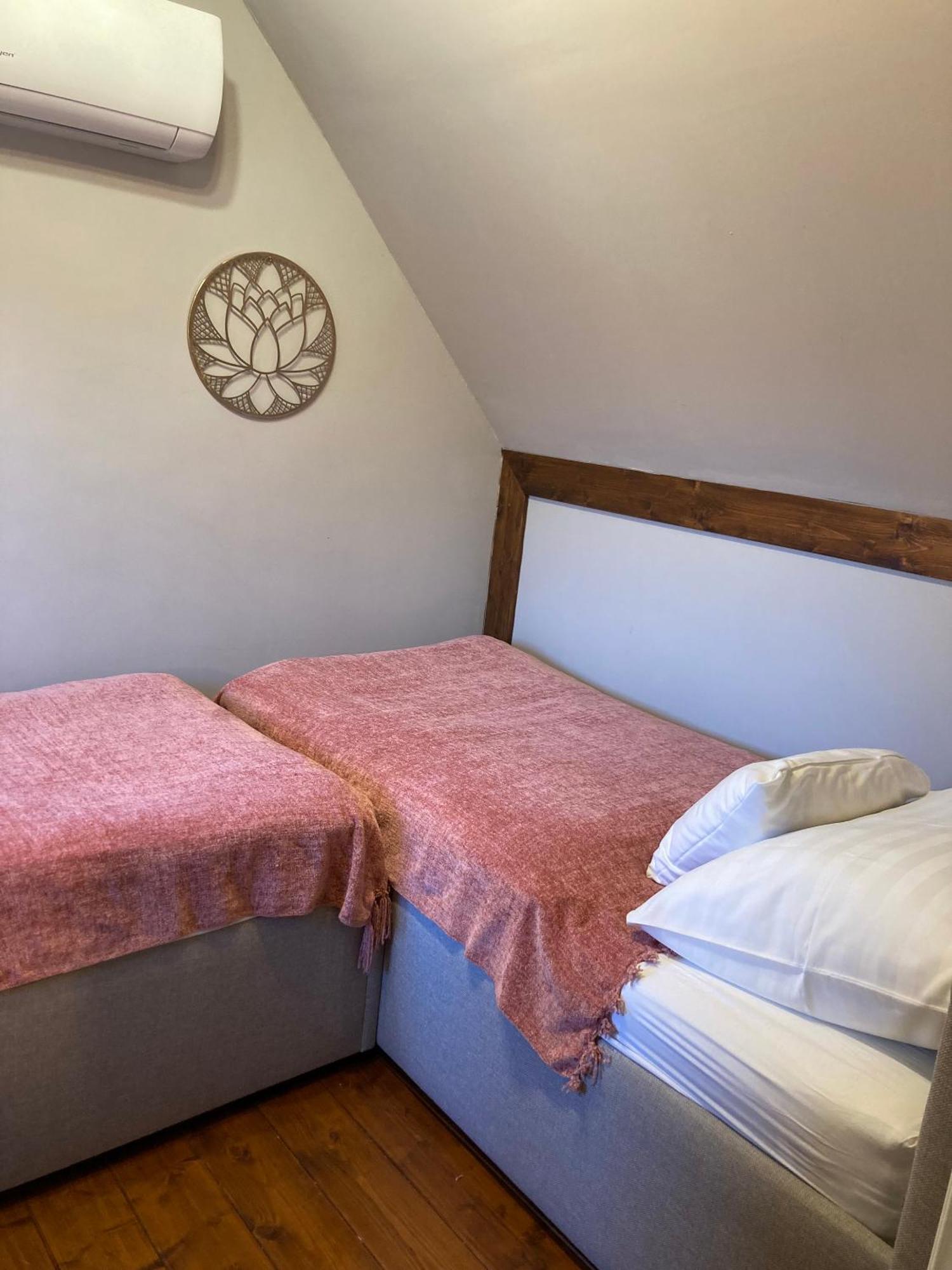 Zsoka Fogadoja Aparthotel Szentantalfa Luaran gambar
